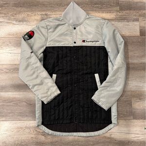 Champion Men's Colorblocked Jacket Size M Side Zippers Scalloped Bottom Blk/Grey